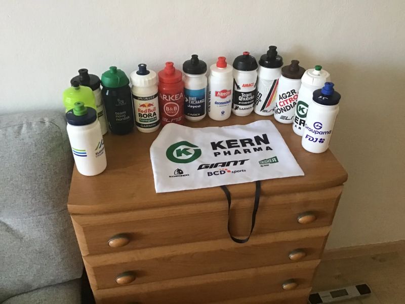 Originál bidony a taška