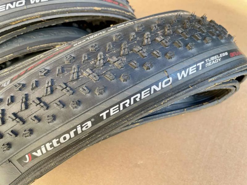 Pláště VITTORIA TERRENO WET TNT G 2.0 Cyklokros, 33 mm, 2ks