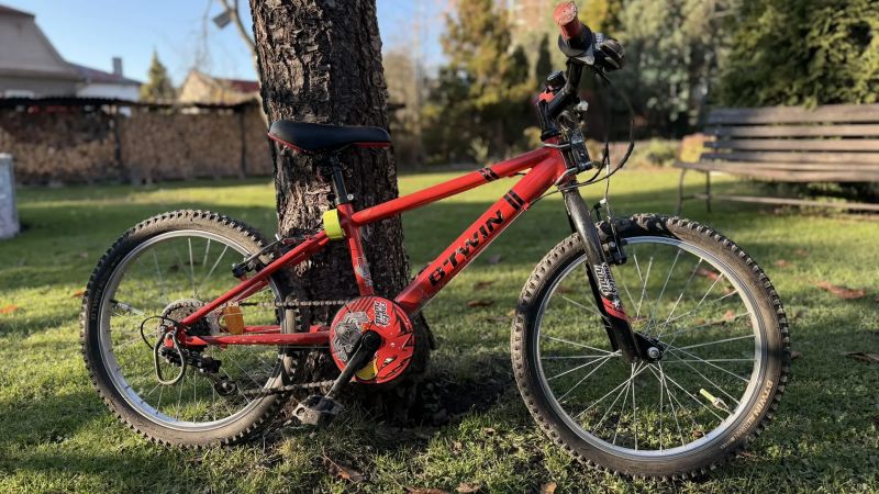 Btwin Racing Boy 320