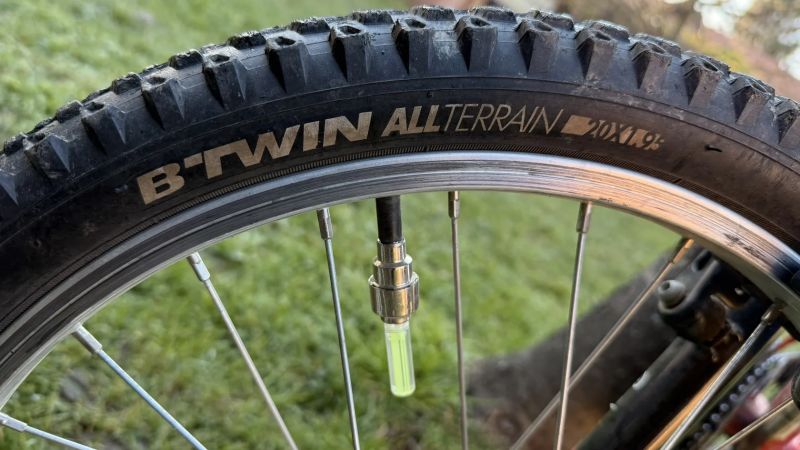 Btwin Racing Boy 320