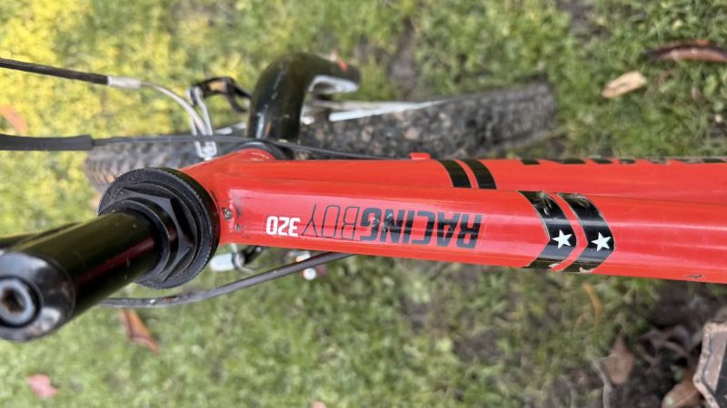 Btwin Racing Boy 320