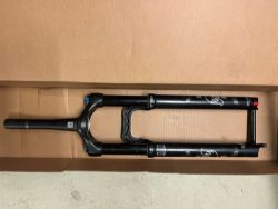 FOX Rhythm 34, 130mm, FIT GRIP