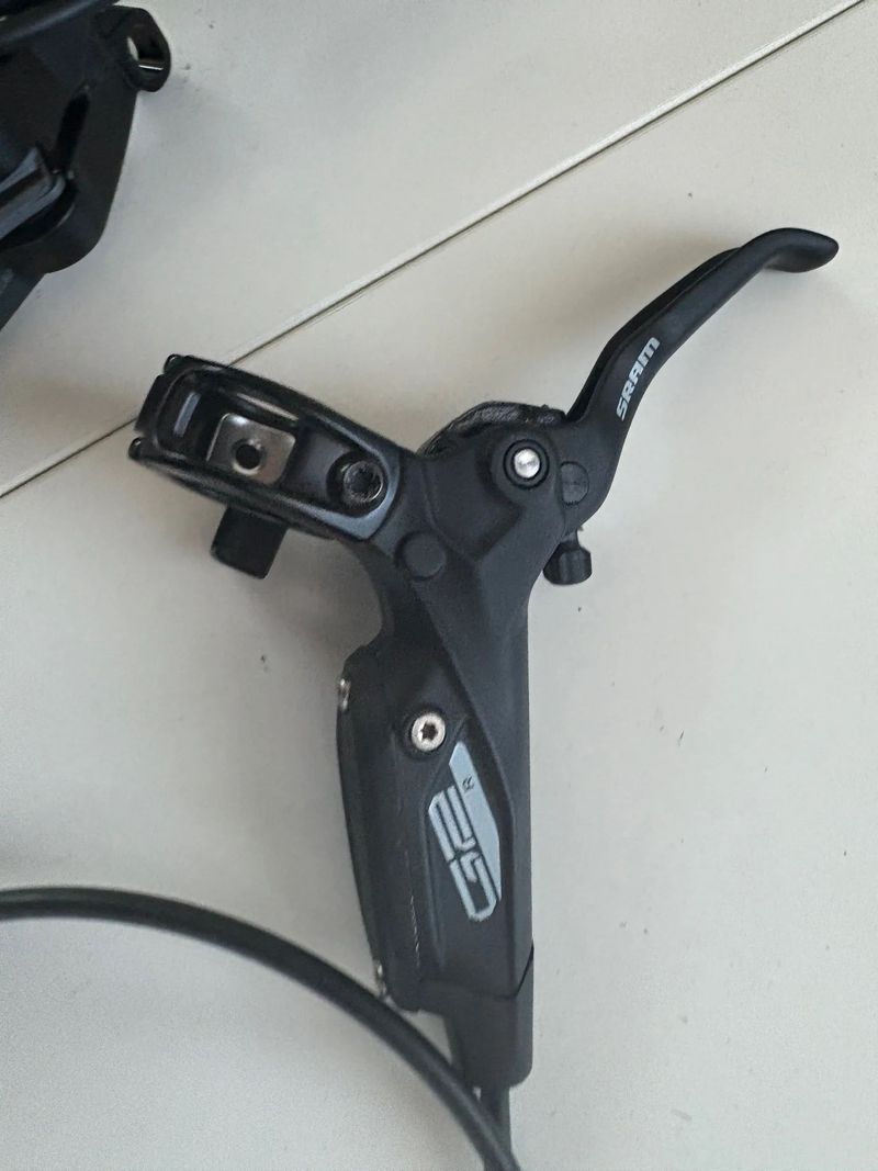 SRAM G2 R prava + leva