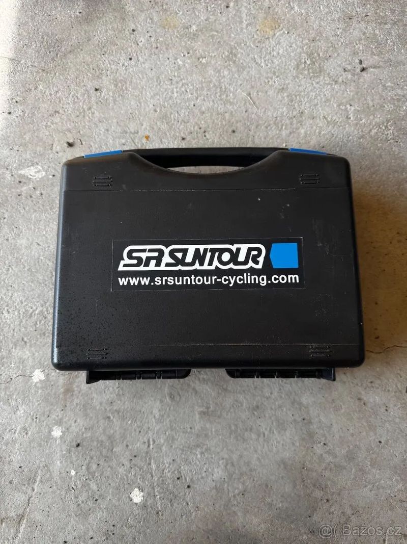 Prodám novou servisní sadu pro vidlice SR Suntour.