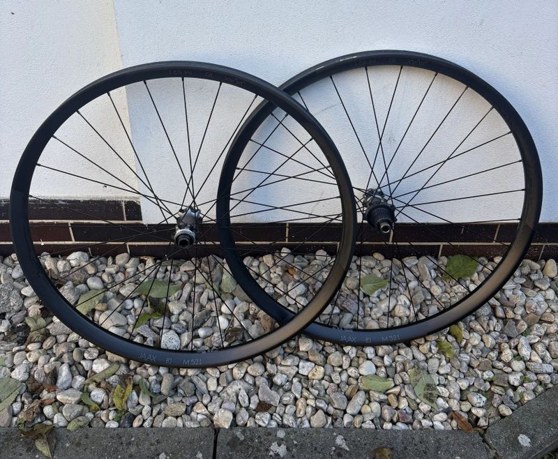 Karbonová zapletená kola Javax M521, náboje XTR Boost