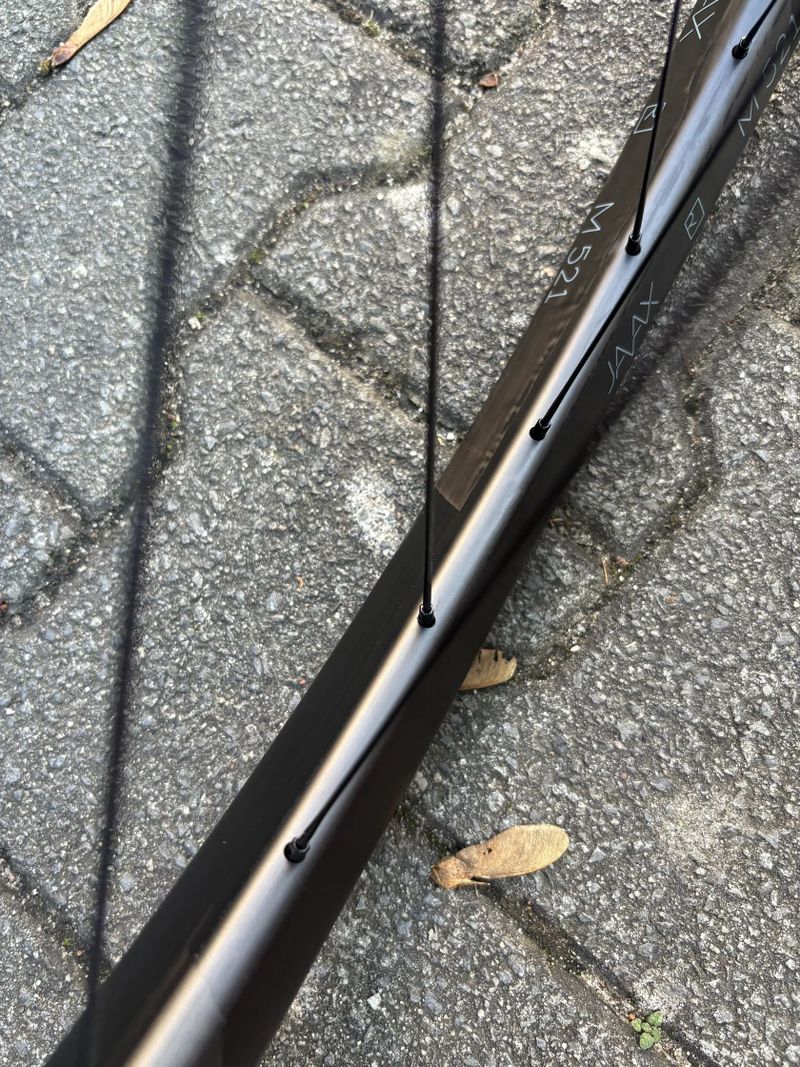 Karbonová zapletená kola Javax M521, náboje XTR Boost