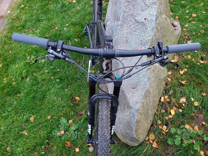 Scott Scale 930, vel. M