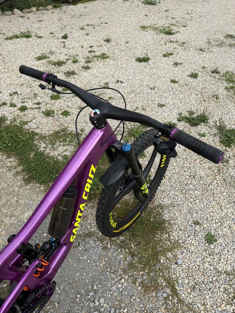 Santa Cruz Nomad CC custom