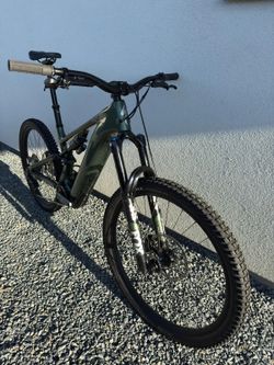 Specialized Levo 4 Expert S4 - do konce víkendu sleva -5000 Kč