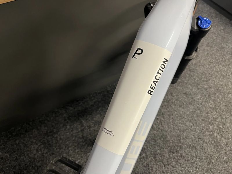 CUBE Reaction Hybrid PRO 750 vel. L 2023 1379KM