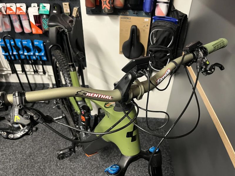 CUBE Stereo Hybrid 140HPC TM 750 vel.XL 2022 1869KM KARBON