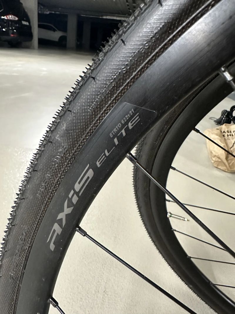 Axis elile zapletena alu kola 