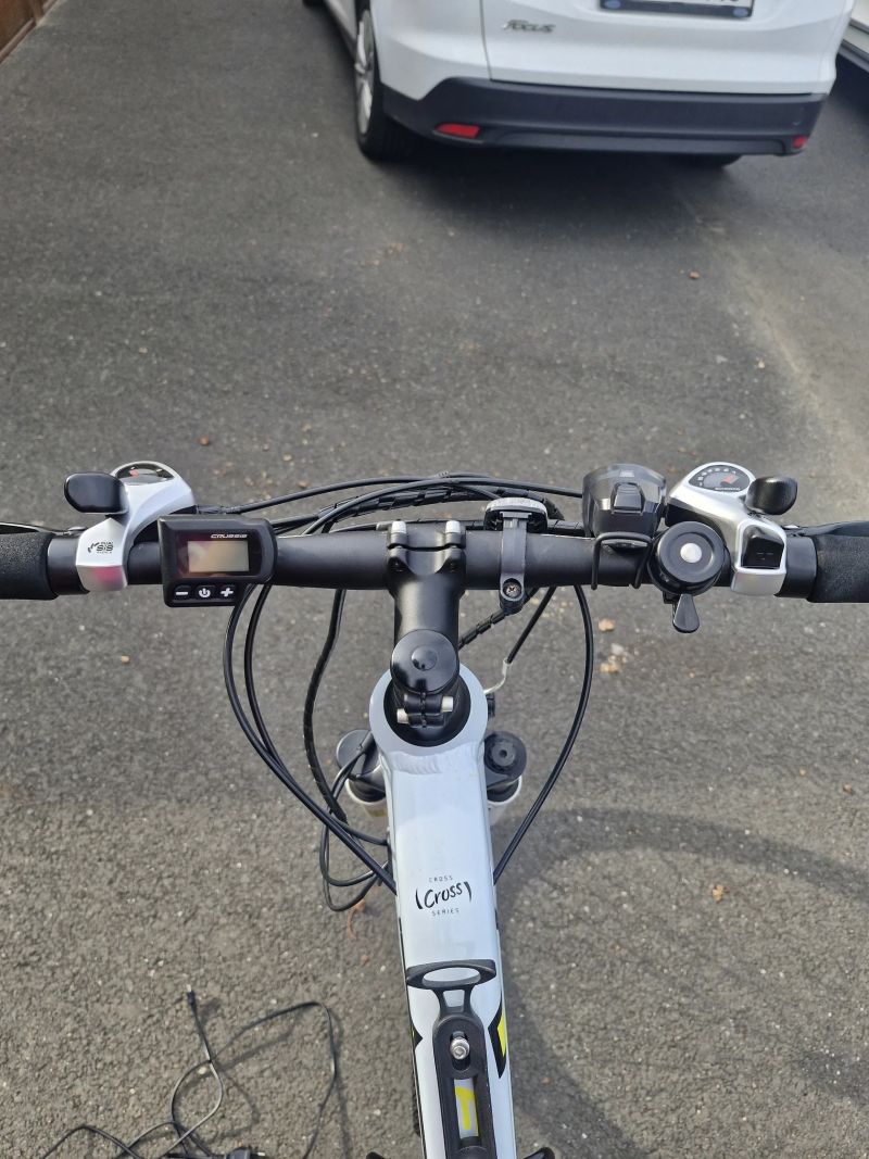 Crussis E Cross 1.8 S