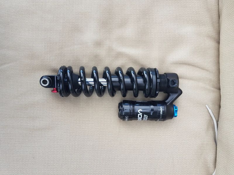 SR Suntour VORO Coil 205x65 Trunnion(DVO Jade)