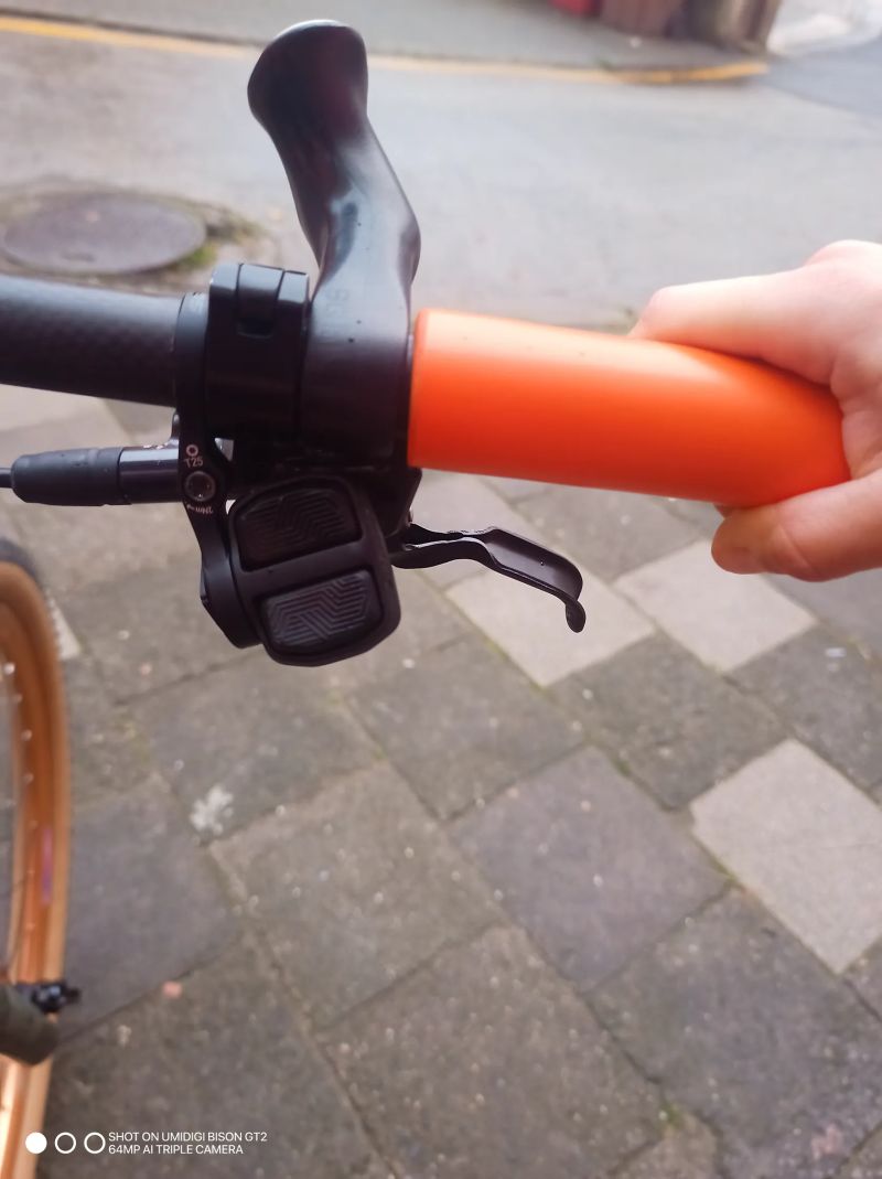 Kellys ctage 29- Sram GX Eagle AXS-shimano -xt-carbon 