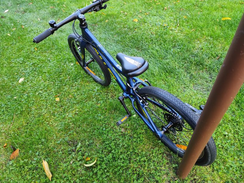 Prodám dětské kolo Amulet Tomcat 20", model 2022