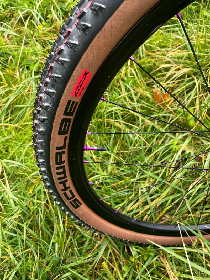 Lehké závodní kolo 9,3kg