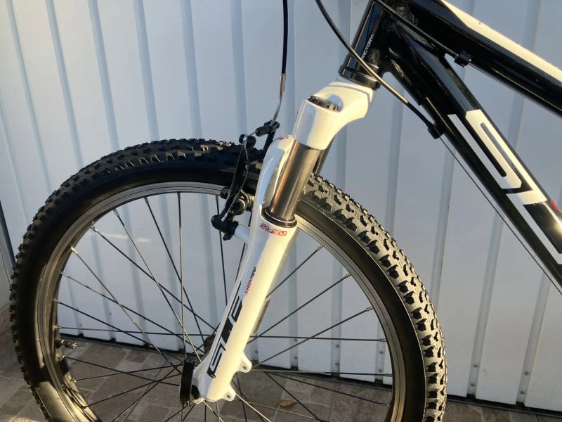 SUPERIOR 24 1X9 VZDUCHOVÁ VIDLICE