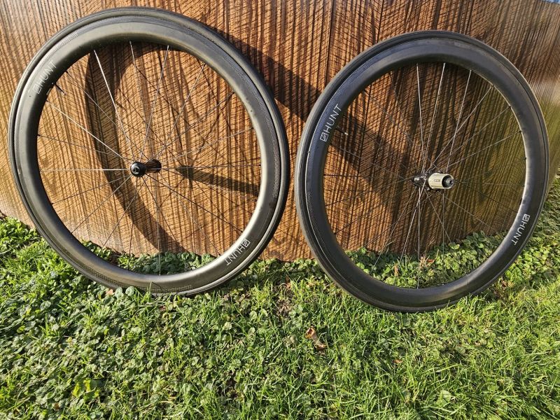 HUNT Team 45 Carbon - galusková