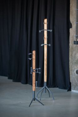 Prodám plastiku - věšák s cyklistickou tematikou 