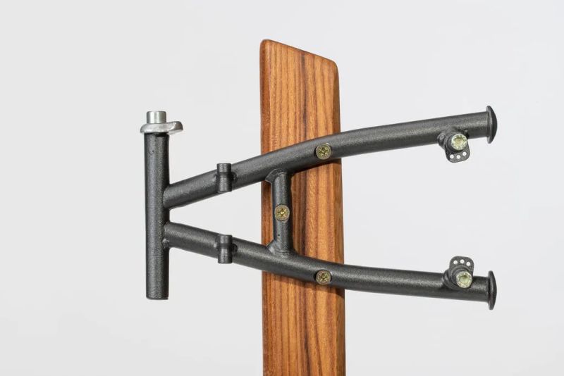 Prodám plastiku - věšák s cyklistickou tematikou 