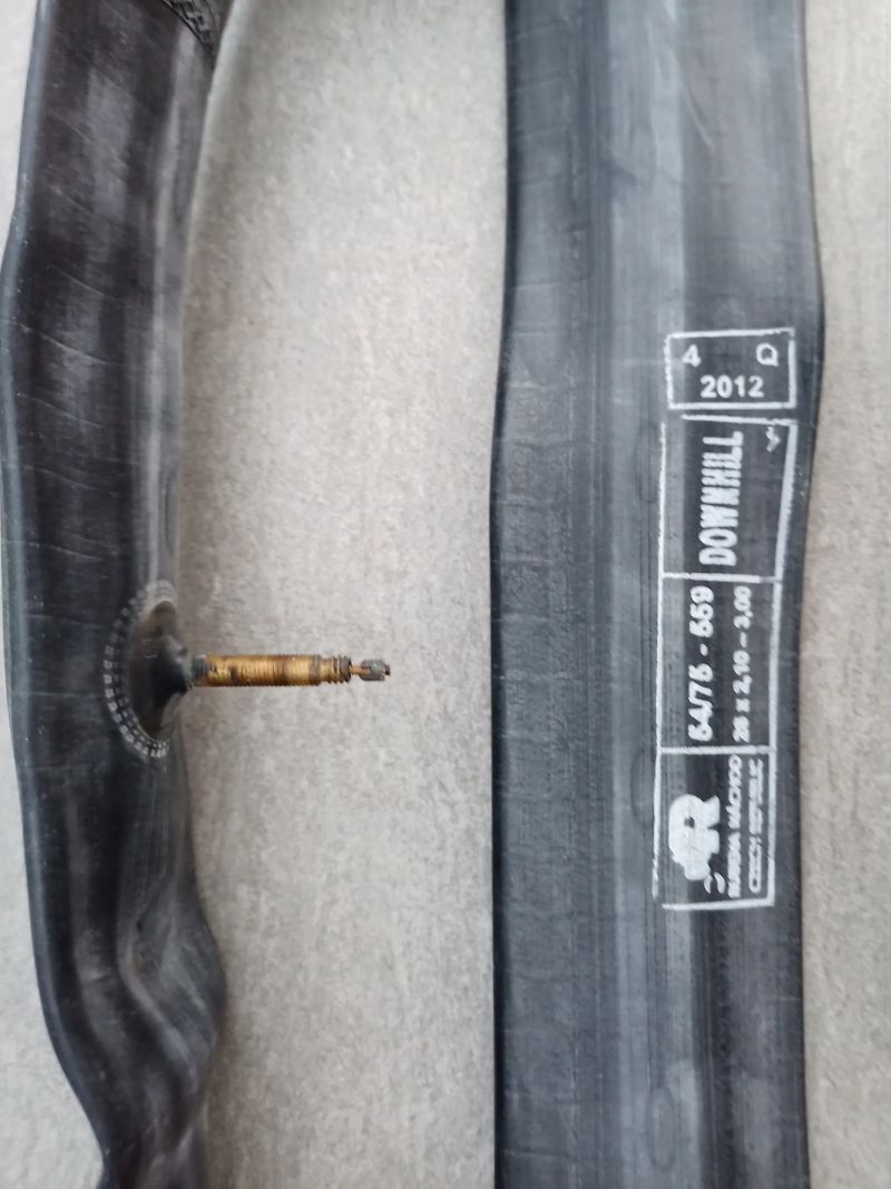 Vypletená DH kola 26"