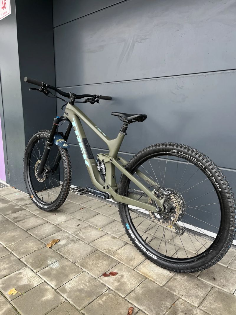 Trek Slash vel. L