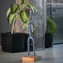 Prodám plastiku - věšák s cyklistickou tematikou 