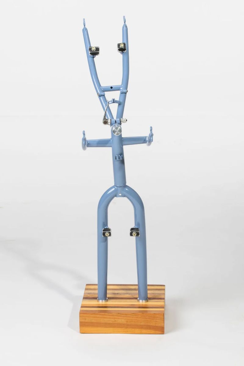 Prodám plastiku - věšák s cyklistickou tematikou 