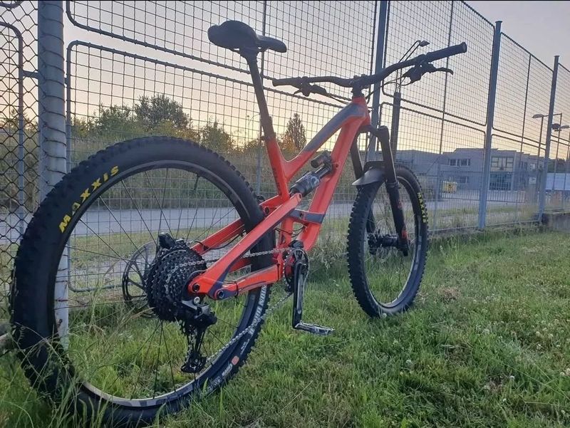 YT Capra Comp 2019 AL
