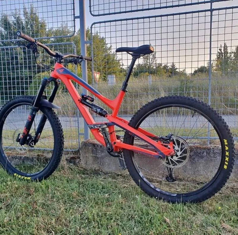 YT Capra Comp 2019 AL