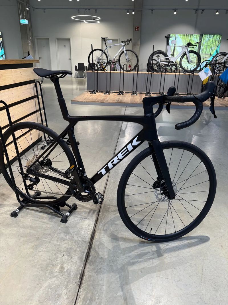 Trek Trek Madone SL 5 Gen 8 - M