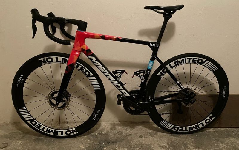 Merida Scultura Team Bahrain Victorious 2024