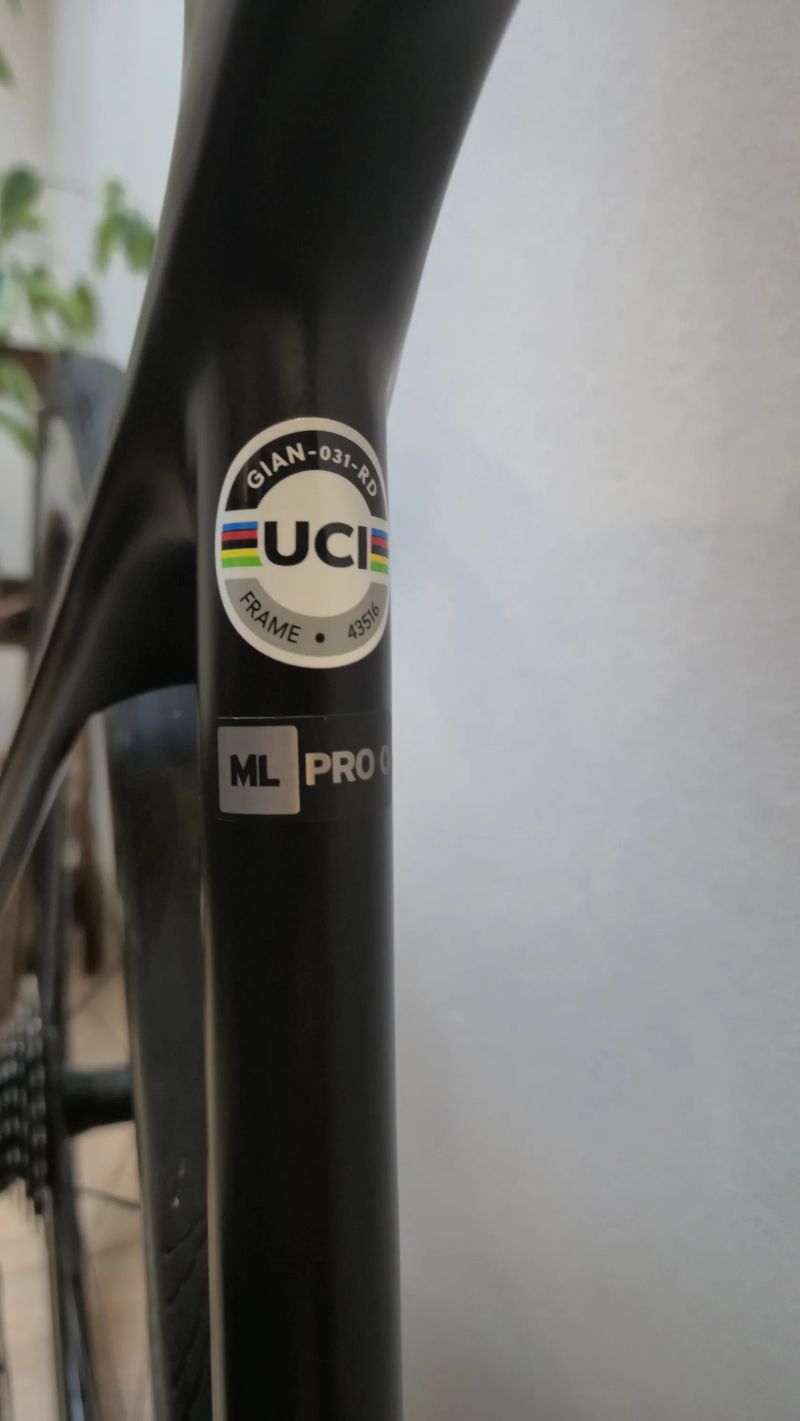 Giant TCR Advanced Pro Disc 0 Ultegra Di2