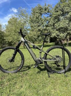 CUBE Stereo Hybrid ONE44 HPC TM 800 (2025) S Nové!