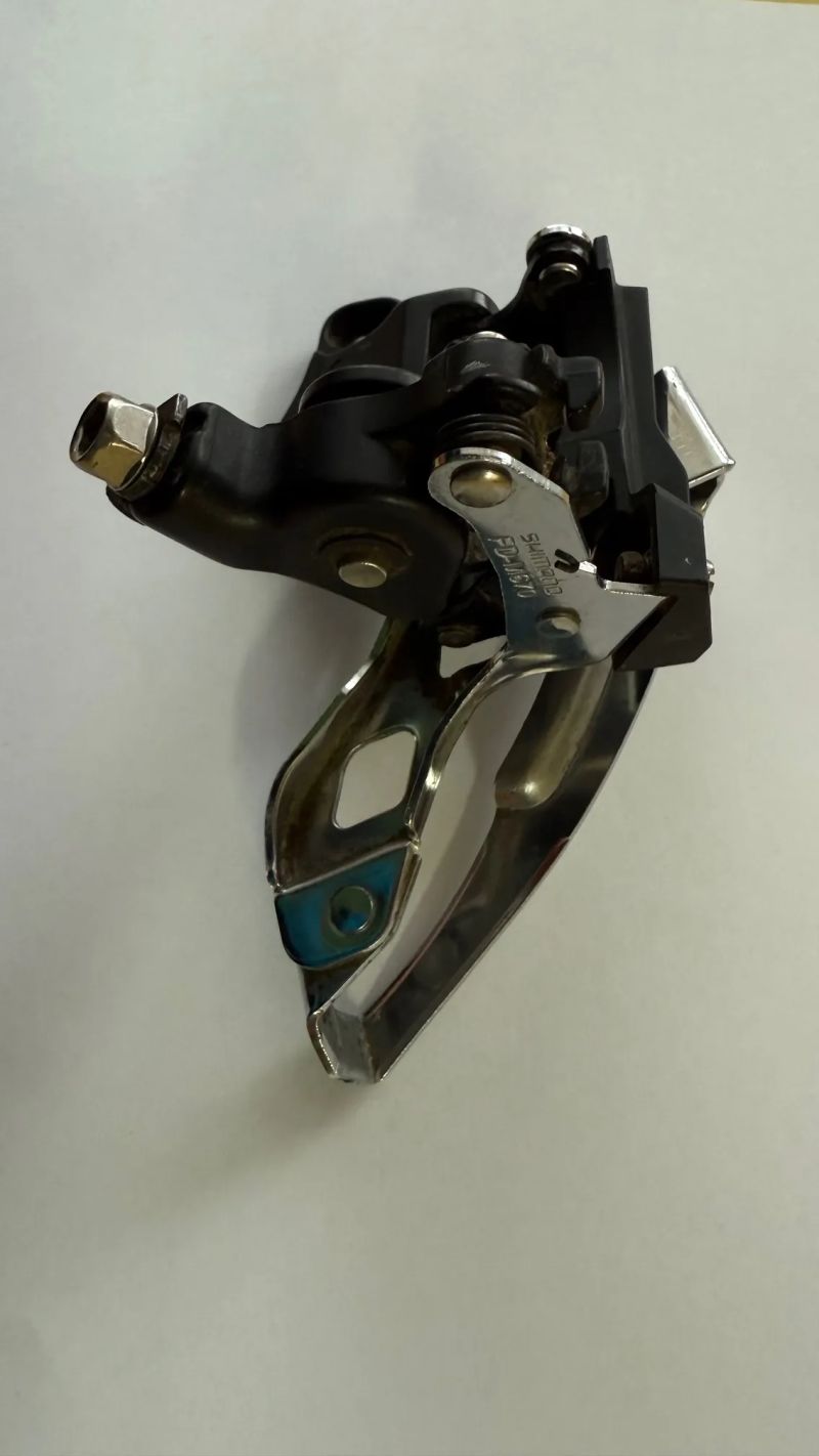 Přesmykač Shimano SLX FD-M670