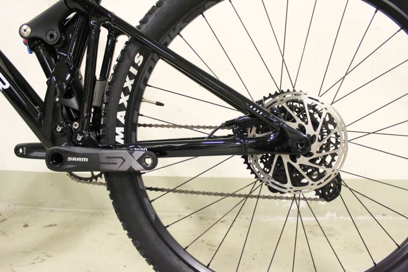 🔥 MONDRAKER Raze - L 🔥 Nové - nájez 0 km ✅ Celoodpružené 150mm/130 mm