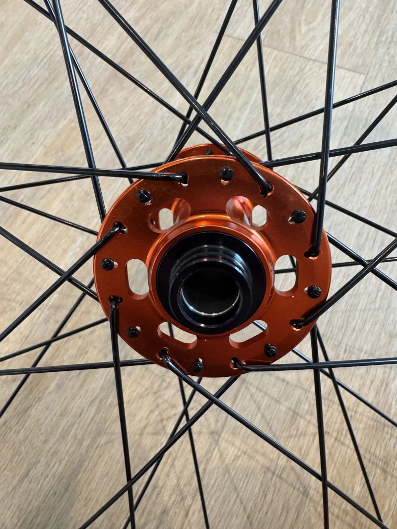 Zapletená 29" ALU kola