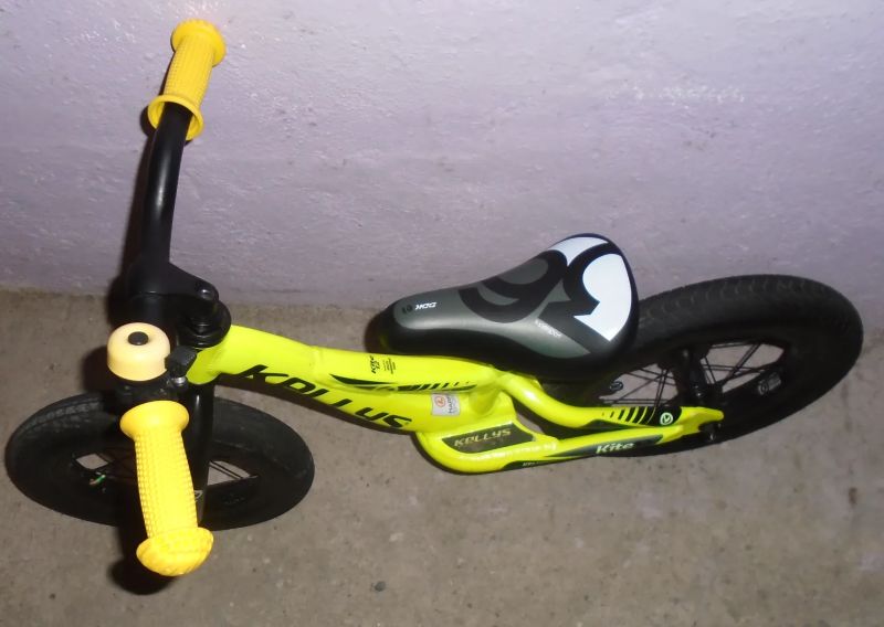 Prodám dětské odrážedlo KELLYS KITE 12“.