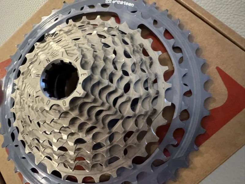 Kazeta E*THIRTEEN Helix Race Cassette | 12s | 9-45T | Grey