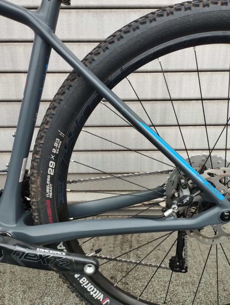 CUBE REACTION C:62 SL, komplet Shimano XT! 10,2 kg!