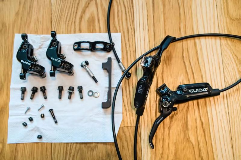 SRAM Guide R brzdy – komplet (přední + zadní)