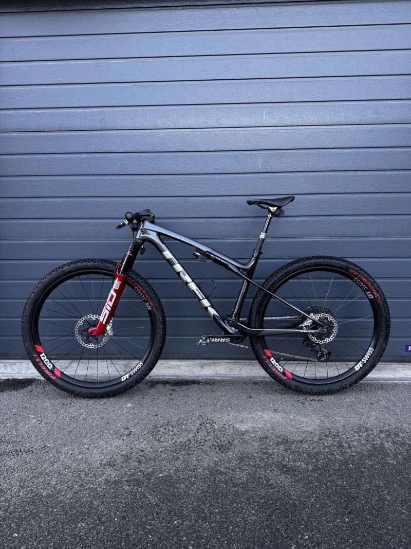 Trek Supercaliber SLR Gen 2 flight attendant vel. L (možno prodat i samotnou rámovou sadu s FA)