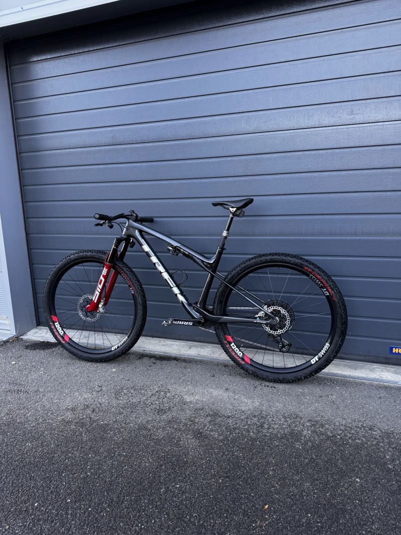 Trek Supercaliber SLR Gen 2 flight attendant vel. L (možno prodat i samotnou rámovou sadu s FA)