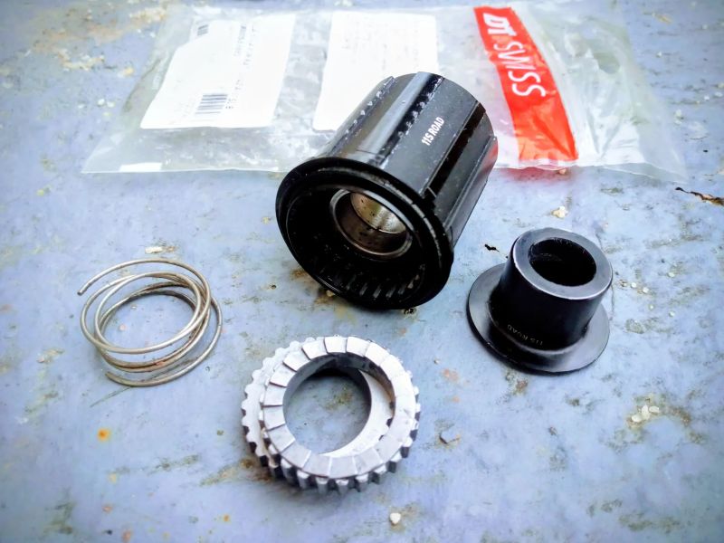 ořechy SHIMANO/SRAM 