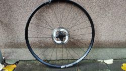 Zadní zapletené kolo DT Swiss X1700