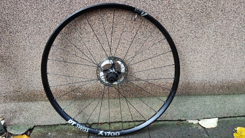 Zadní zapletené kolo DT Swiss X1700
