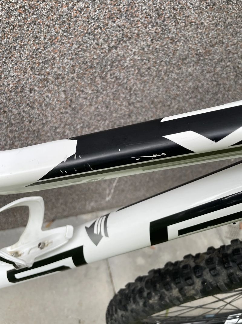 Celoodpružené kolo Superior XF90