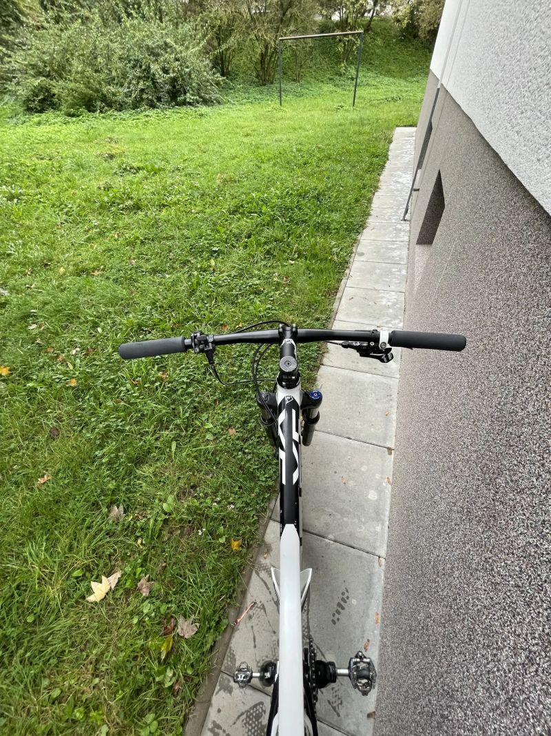 Celoodpružené kolo Superior XF90