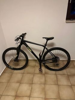 Cube Cube Reaction Race